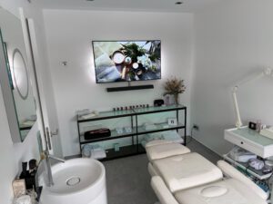 cf26cad1-639b-48f7-b48a-58088aec2785